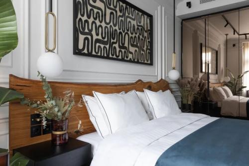 Hotel design: mix of retro + fashion, how beautiful is a small luxury medieval hotel?
