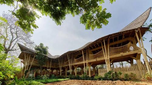 Environmental Protection Office Design｜What kinds of buildings can be made from bamboo, soil and stone?
