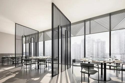 Featured Restaurant Design: Pure white, black gold and contrasting colors combine to ruin visual experience.
