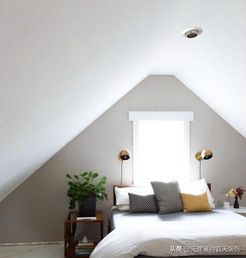 Attic decoration points, a small space can also have great use

