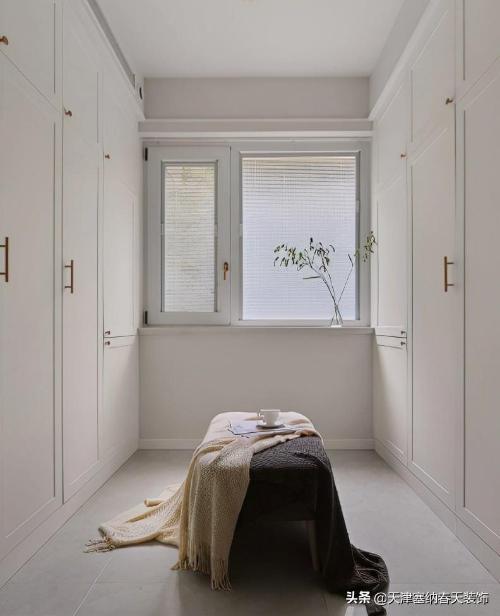 Small apartment without a dressing room? Then design it like this! 3 designs for your choice
