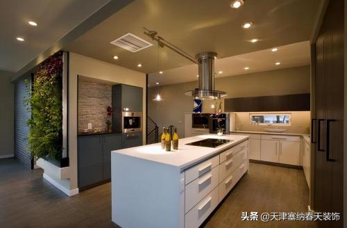 My mother was very jealous when she saw decoration of neighbor's house! The kitchen and bar are very suitable for each other
