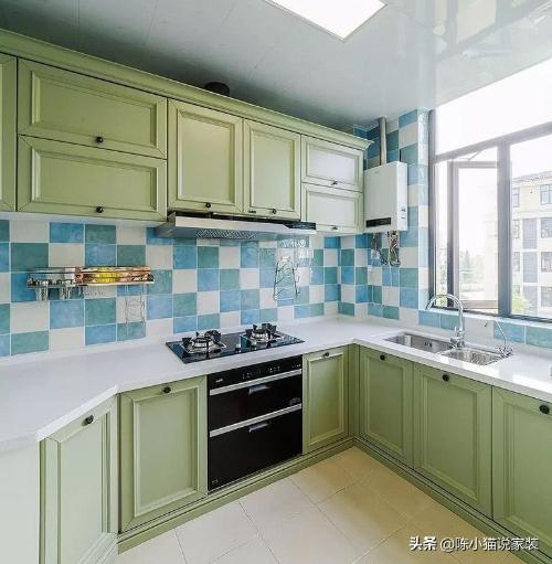 Moved to a new house before school starts, 122㎡ rural light luxury style, avocado green cabinets are so beautiful
