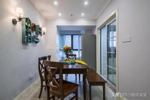 The new house does not have a TV wall, and custom-made cabinets cost more than 40,000 yuan, praised by neighbors for their beauty and practicality.
