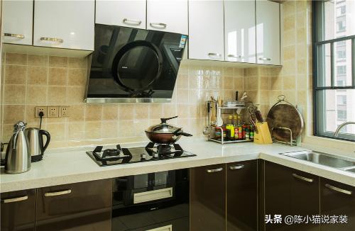 New simple style house with four bedrooms completed, wardrobes in whole house cost 20,000 yuan Can I move in three months?
