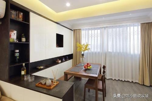 97㎡ two to three bedrooms, who said balcony can't be turned into a kitchen? The neighbors regret that they pretended early
