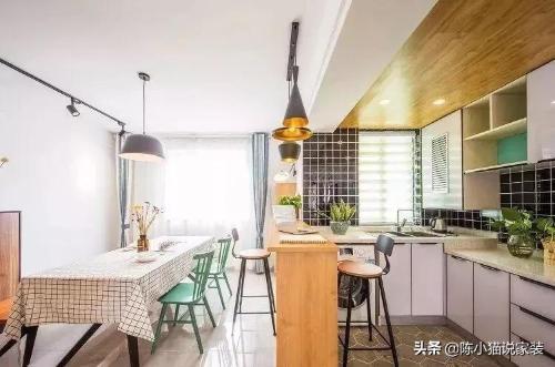 A 28-year-old single man shows off his new home and 66 square meter detached apartment. Is it possible to cross this effect off list?
