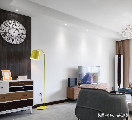 60,000 yuan to renovate an old 54 sq. m, creating a retro-Scandinavian style, and small nest immediately turned into a luxury home.
