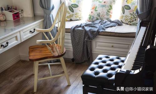 Small apartments can also create a simple and beautiful style, 89㎡ three-bedroom compact small apartment, upholstered furniture matches style of a luxury home.

