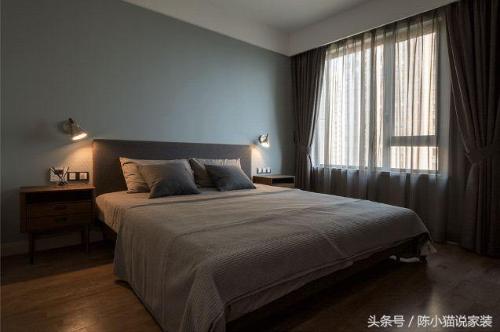 The decoration of new house cost 160,000 yuan, and wife installed one-piece cubicles in restaurant, attracting a large number of neighbors to view.
