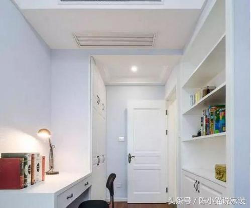 68 square meters are crammed into 3 bedrooms and a complete renovation along with wardrobes costs 150,000 yuan The effect is really worth it!
