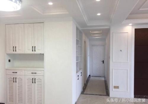 Initially, I wanted to make only a storage cabinet, but after project was completed, it also had a very practical partition, and neighbors followed suit!
